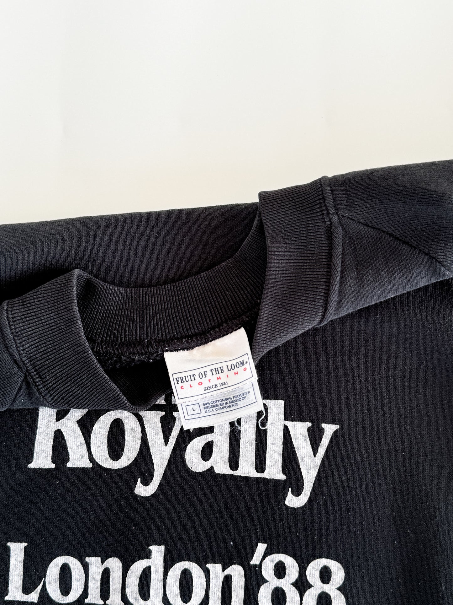 1980s Treat Yourself Royally London '88 Sweatshirt , Made in U.S.A.